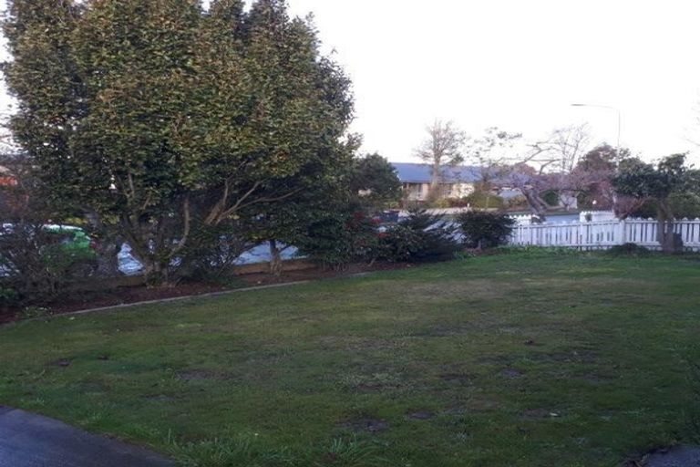 Photo of property in 35 Carruthers Street, Ilam, Christchurch, 8041