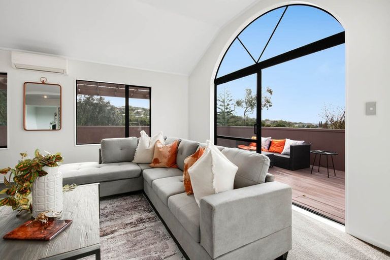 Photo of property in 2/13 Greenridge Court, Glenfield, Auckland, 0629