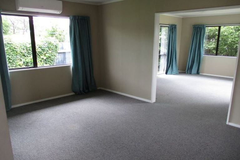 Photo of property in 12 Tiller Close, Kelvin Grove, Palmerston North, 4414