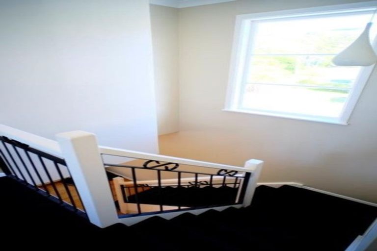 Photo of property in 4 Onepu Road, Pukerua Bay, 5026