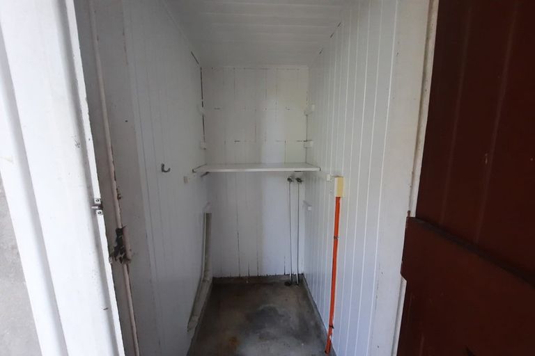 Photo of property in 1/31 Hanlon Crescent, Narrow Neck, Auckland, 0624