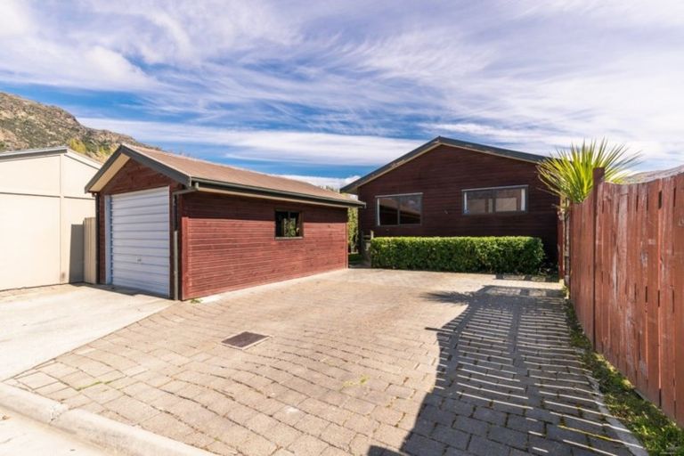 Photo of property in 16 Kawarau Place, Frankton, Queenstown, 9300