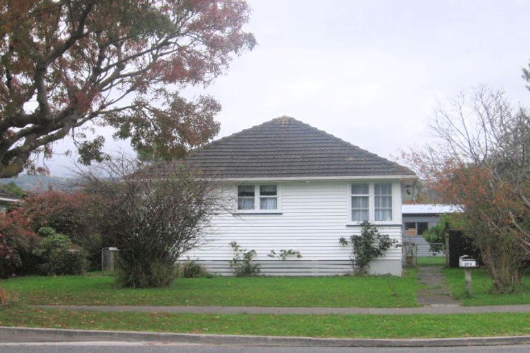 Photo of property in 76 Gordon Street, Avalon, Lower Hutt, 5011