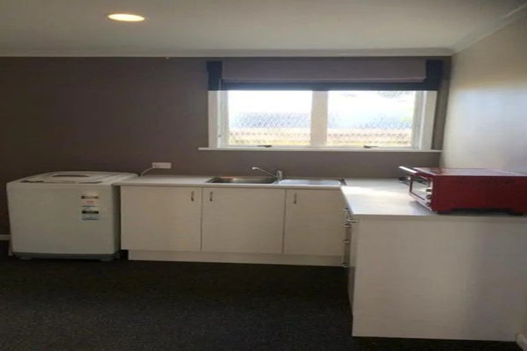 Photo of property in 16 Towai Street, Inglewood, 4330