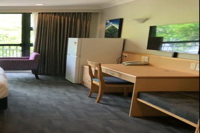 Photo of property in The Duxton Hotel Apartments, 6p/100 Greys Avenue, Auckland Central, Auckland, 1010