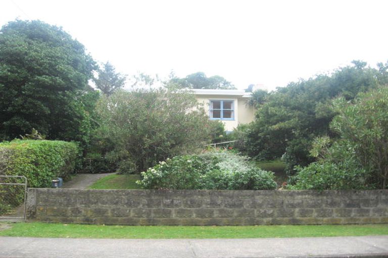 Photo of property in 9 Tilley Road, Paekakariki, 5034