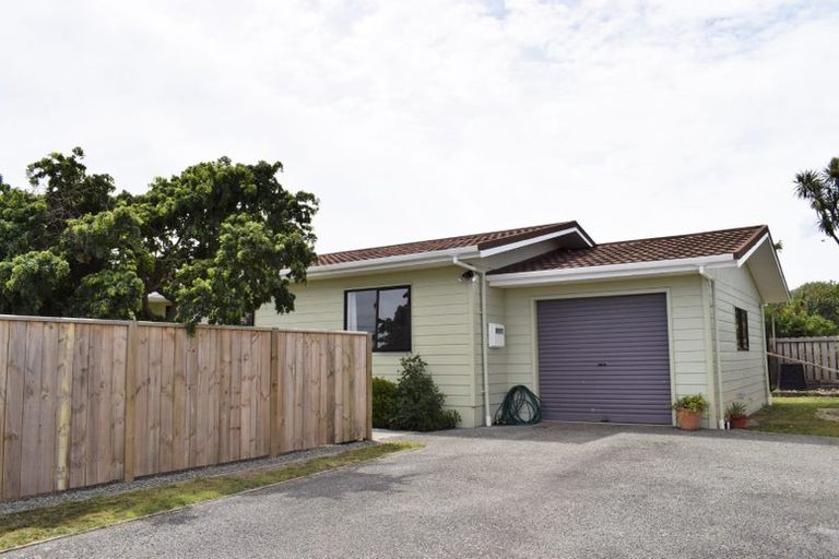 Photo of property in 15a Te Manuao Road, Otaki, 5512