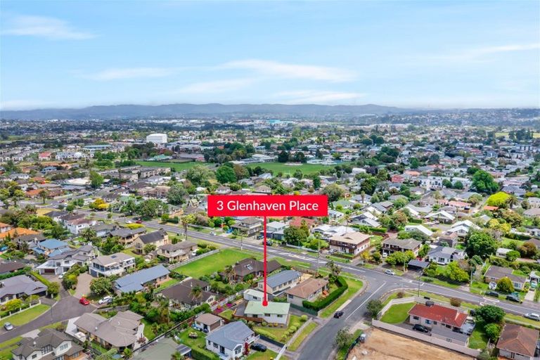Photo of property in 3 Glenhaven Place, Te Atatu Peninsula, Auckland, 0610