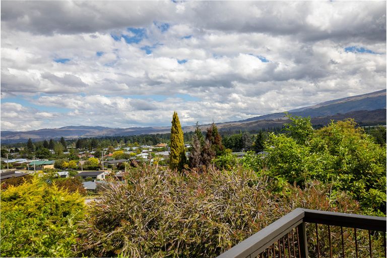 Photo of property in 26 Shields Street, Clyde, 9330