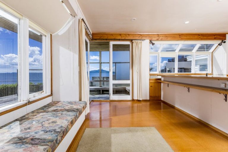 Photo of property in 39 Ocean View Road, Milford, Auckland, 0620