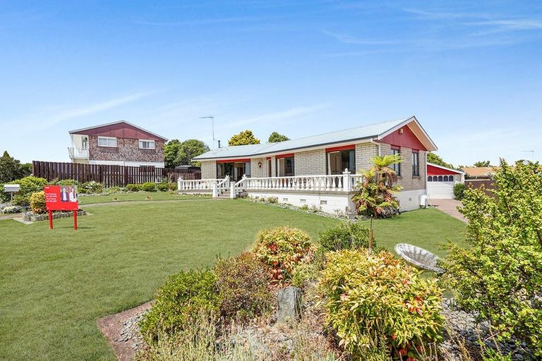 Photo of property in 6 Titoki Place, Pukete, Hamilton, 3200