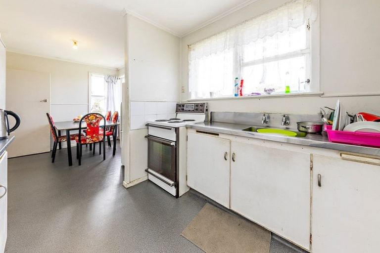 Photo of property in 6 Fisher Crescent, Otara, Auckland, 2023