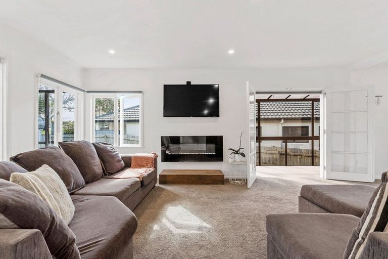 Photo of property in 21 Brixton Road, Manly, Whangaparaoa, 0930