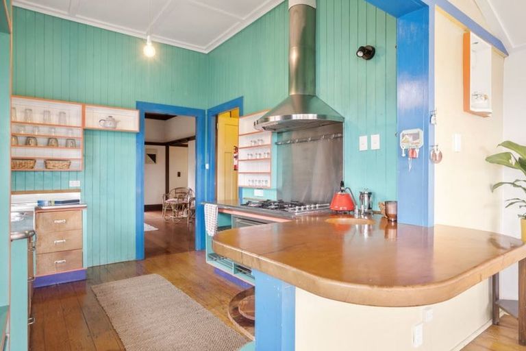 Photo of property in 56 Aramoana Avenue, Devonport, Auckland, 0624