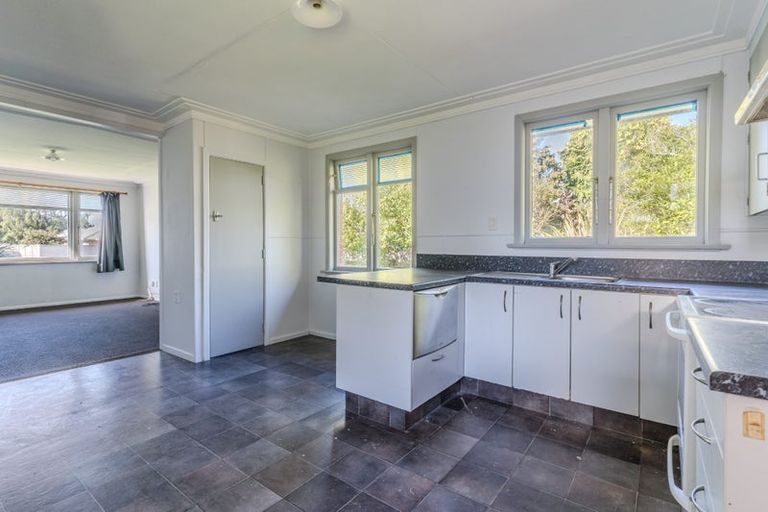 Photo of property in 22 Burns Street, Milton, 9220