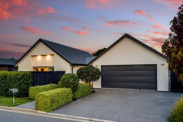 Photo of property in 5 Warhorse Gate, Halswell, Christchurch, 8025