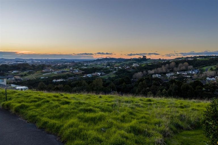 Photo of property in 768 Redoubt Road, Flat Bush, Auckland, 2019
