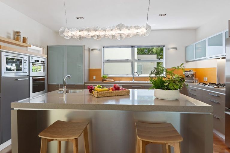 Photo of property in 33 Oak Manor Drive, Albany, Auckland, 0632