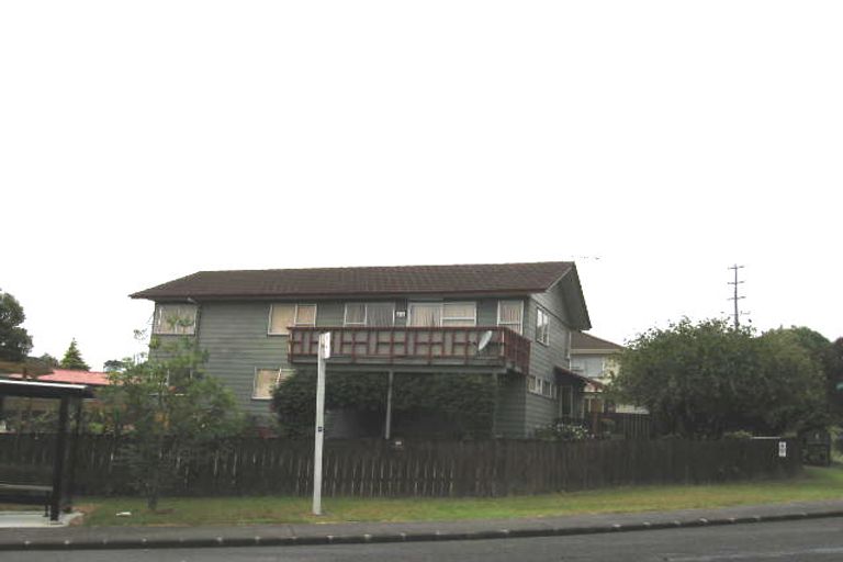 Photo of property in 29 Meadowood Drive, Unsworth Heights, Auckland, 0632