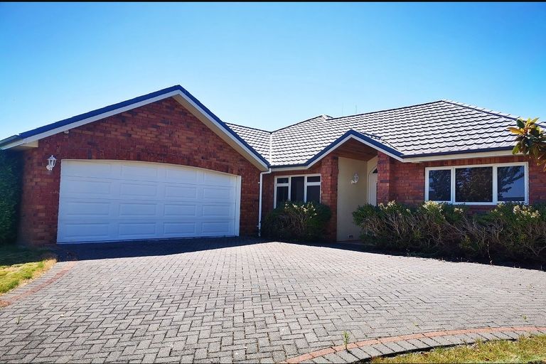 Photo of property in 7 Cairns Crescent, Rototuna, Hamilton, 3210