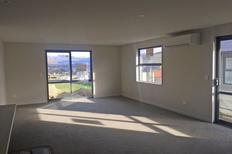 Photo of property in 14 Scurr Terrace, Wanaka, 9305