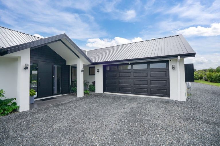 Photo of property in 171 Dunns Road, Otatara, Invercargill, 9879