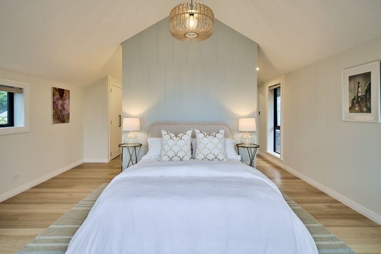 Photo of property in 37 Forres Street, Seatoun, Wellington, 6022