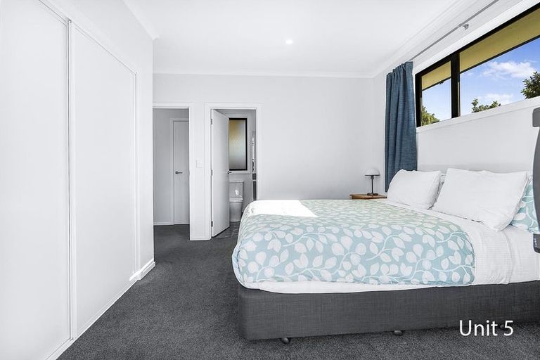 Photo of property in 67d Divich Avenue, Te Atatu South, Auckland, 0610