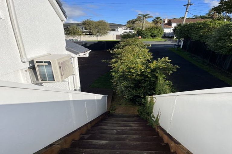 Photo of property in 274 Lake Road, Hauraki, Auckland, 0622