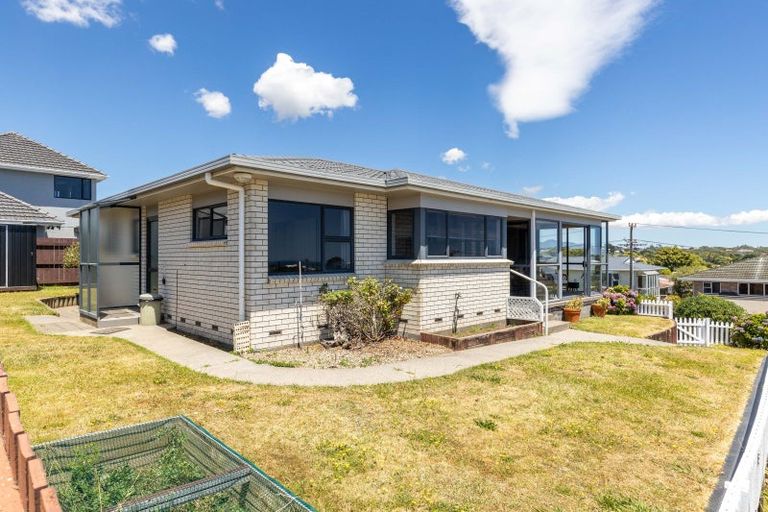 Photo of property in 47 Paynters Avenue, Strandon, New Plymouth, 4312