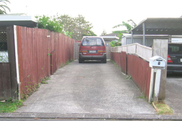 Photo of property in 7 Glen Close, Glen Eden, Auckland, 0602