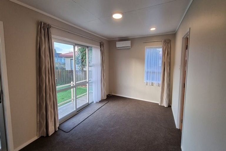 Photo of property in 4a Heather Place, Melville, Hamilton, 3206