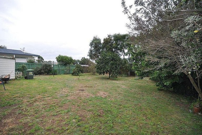 Photo of property in 23 Saint Johns Avenue, Tuakau, 2121