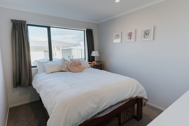 Photo of property in 76 Maire Road, Orewa, 0931