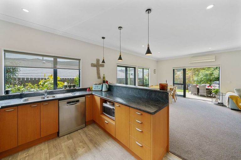 Photo of property in 3/7 Court Road, Tawa, Wellington, 5028