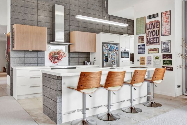 Photo of property in 45 Links Drive, Waiwhakaiho, New Plymouth, 4312