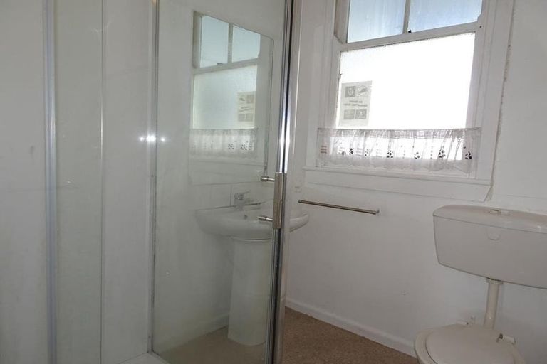 Photo of property in 314 Queen Street West, Hastings, 4122