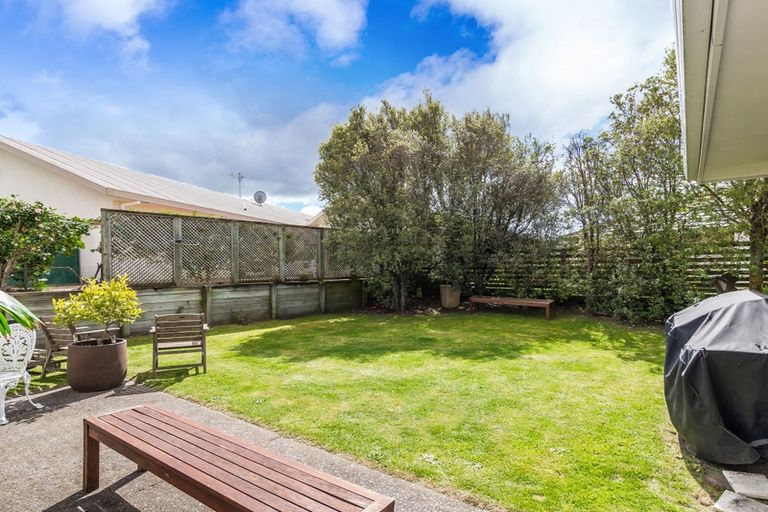Photo of property in 2/24 Robinson Terrace, Rangatira Park, Taupo, 3330