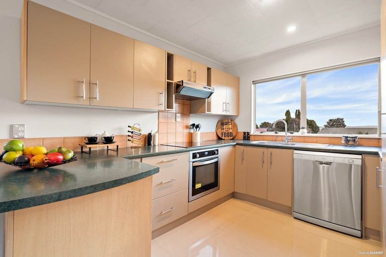 Photo of property in 134 Finlayson Avenue, Clendon Park, Auckland, 2103