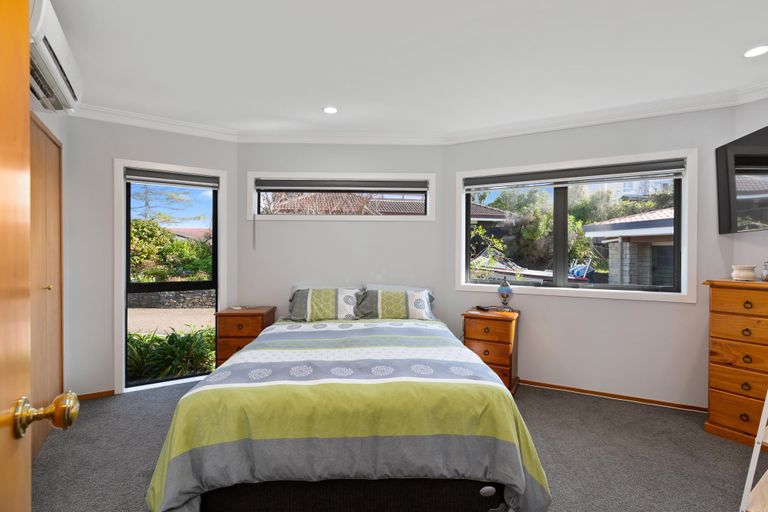 Photo of property in 13 Deanna Drive, West Harbour, Auckland, 0618