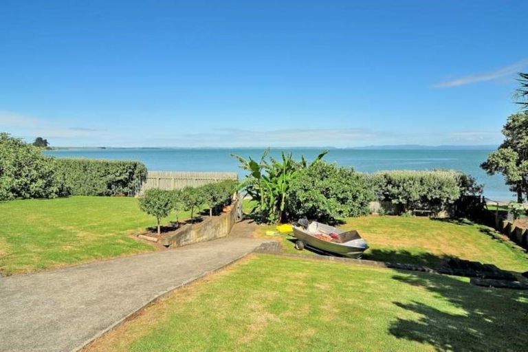 Photo of property in 49 Roys Road, Weymouth, Auckland, 2103