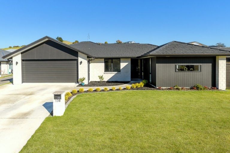 Photo of property in 138 Adler Drive, Ohauiti, Tauranga, 3112