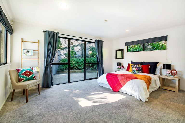 Photo of property in 8 Beirut Court, The Gardens, Auckland, 2105