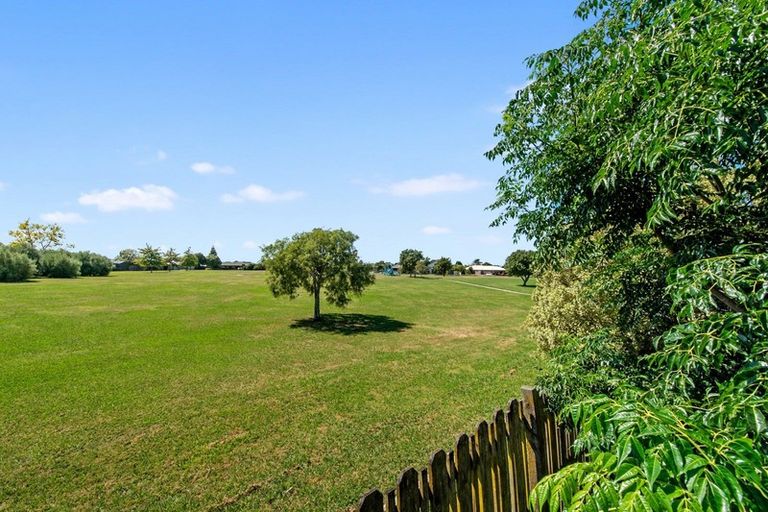 Photo of property in 32c Garland Drive, St Andrews, Hamilton, 3200