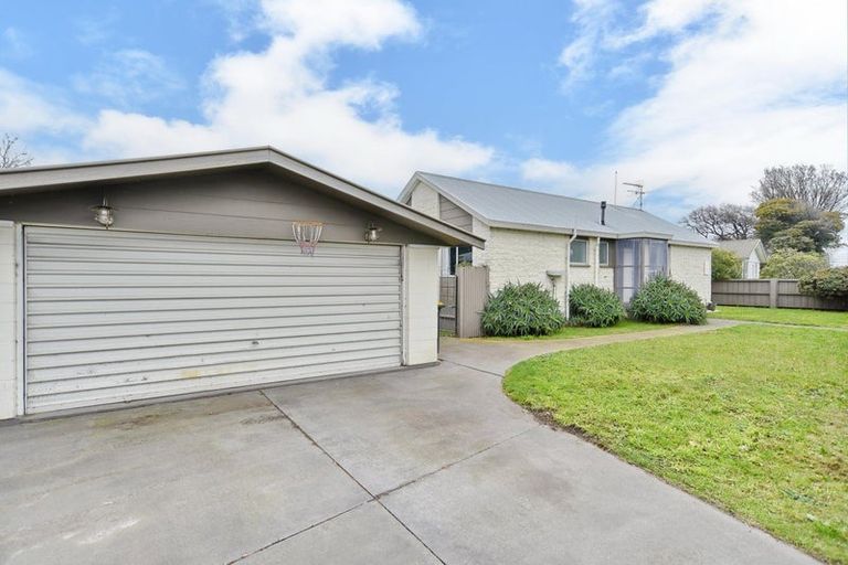 Photo of property in 79 Maces Road, Bromley, Christchurch, 8062