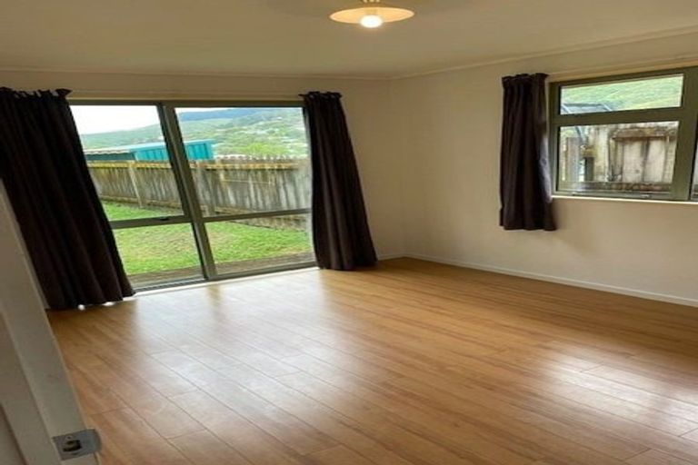 Photo of property in 6b Hillary Street, Tawa, Wellington, 5028
