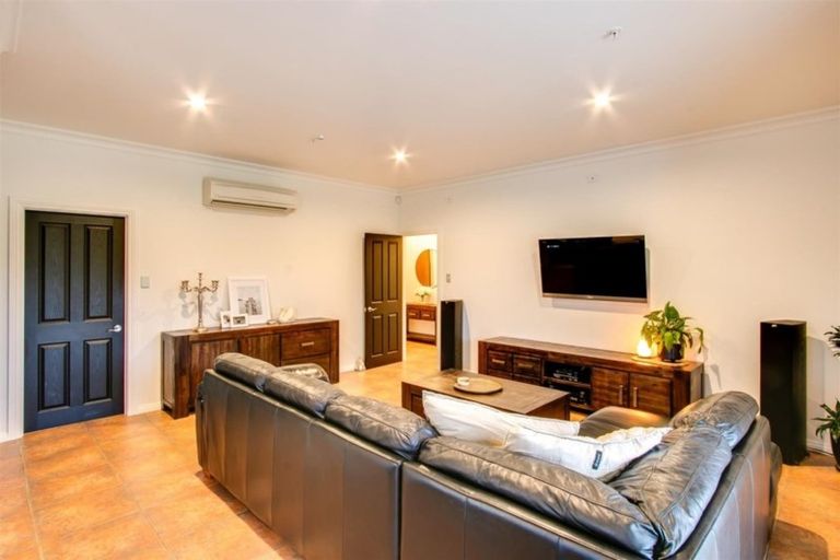 Photo of property in 56 Gillies Crescent, Waimarama, Havelock North, 4294