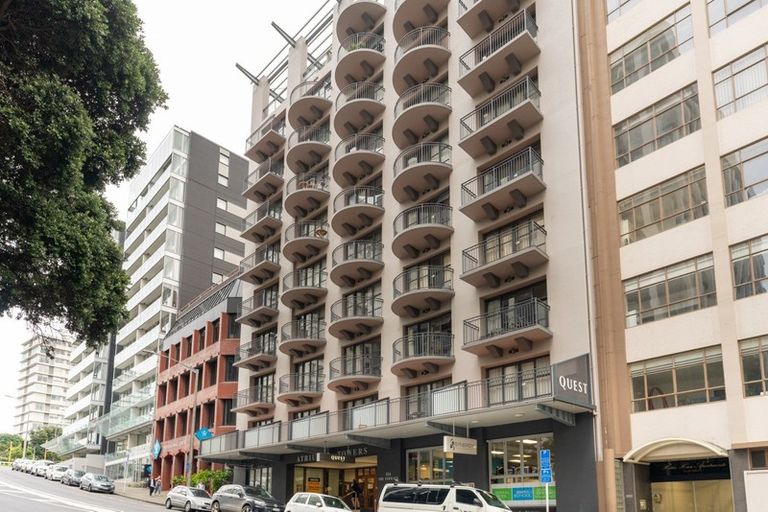 Photo of property in Atrium Towers, 5o/154 The Terrace, Wellington Central, Wellington, 6011