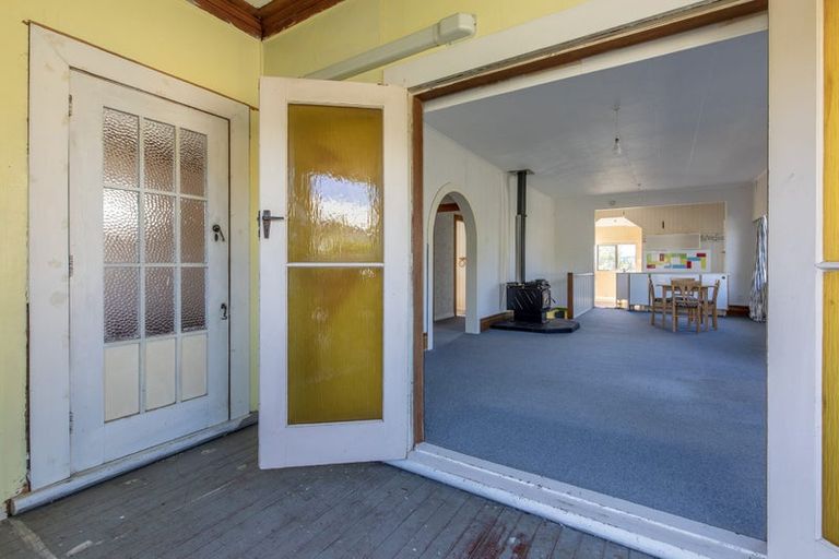 Photo of property in 49 Waverley Street, Waipawa, 4210