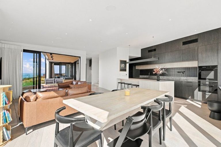 Photo of property in 19 Rauhea Lane, Clifton, Christchurch, 8081